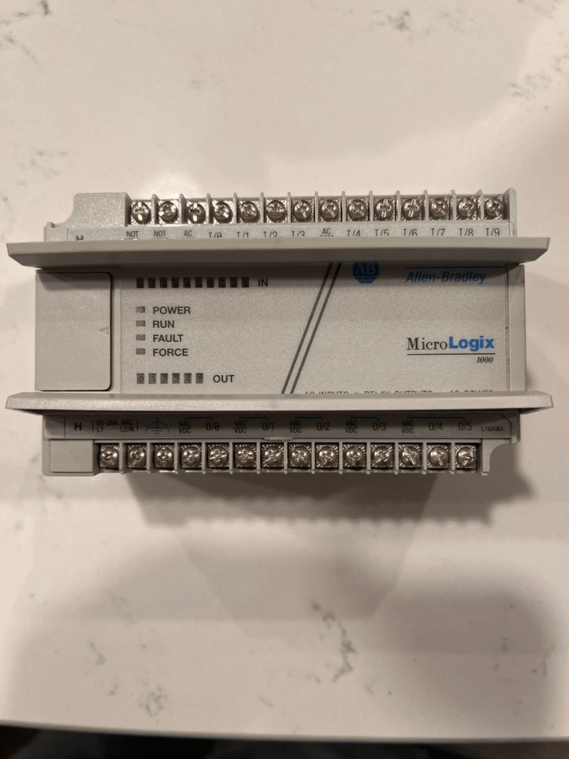 Allen-Bradley 1761-L16AWA MicroLogix 1000 PLC
