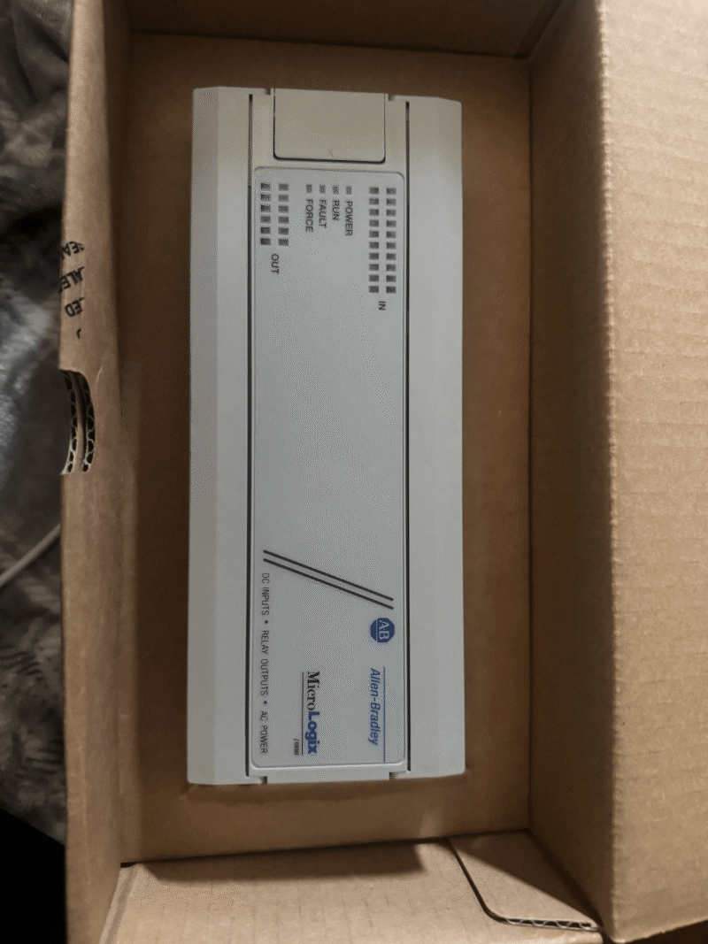 NEW LISTINGAllen-Bradley 1761-L32BWA Micrologix 1000 PLC Controller