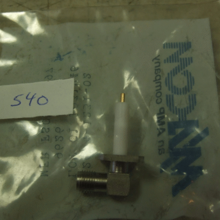(20 Lot) M/A-Com 2054-1231-02 SMA Right Angle w/Mtg Flange to Str Contact - New!
Opens in a new window or tab