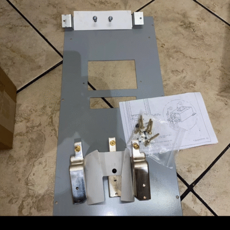 1-EATON BKKD 400A MAIN BREAKER KIT FOR PRL1/PRL2 COPPER BKKD400 (NEW TAKE OUT) Opens in a new window or tab