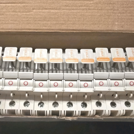 12 PC MERSEN CEP-FS30CC1 Fused Switch, Compact, 30A, Class CC. Brand New In Box
Opens in a new window or tab
