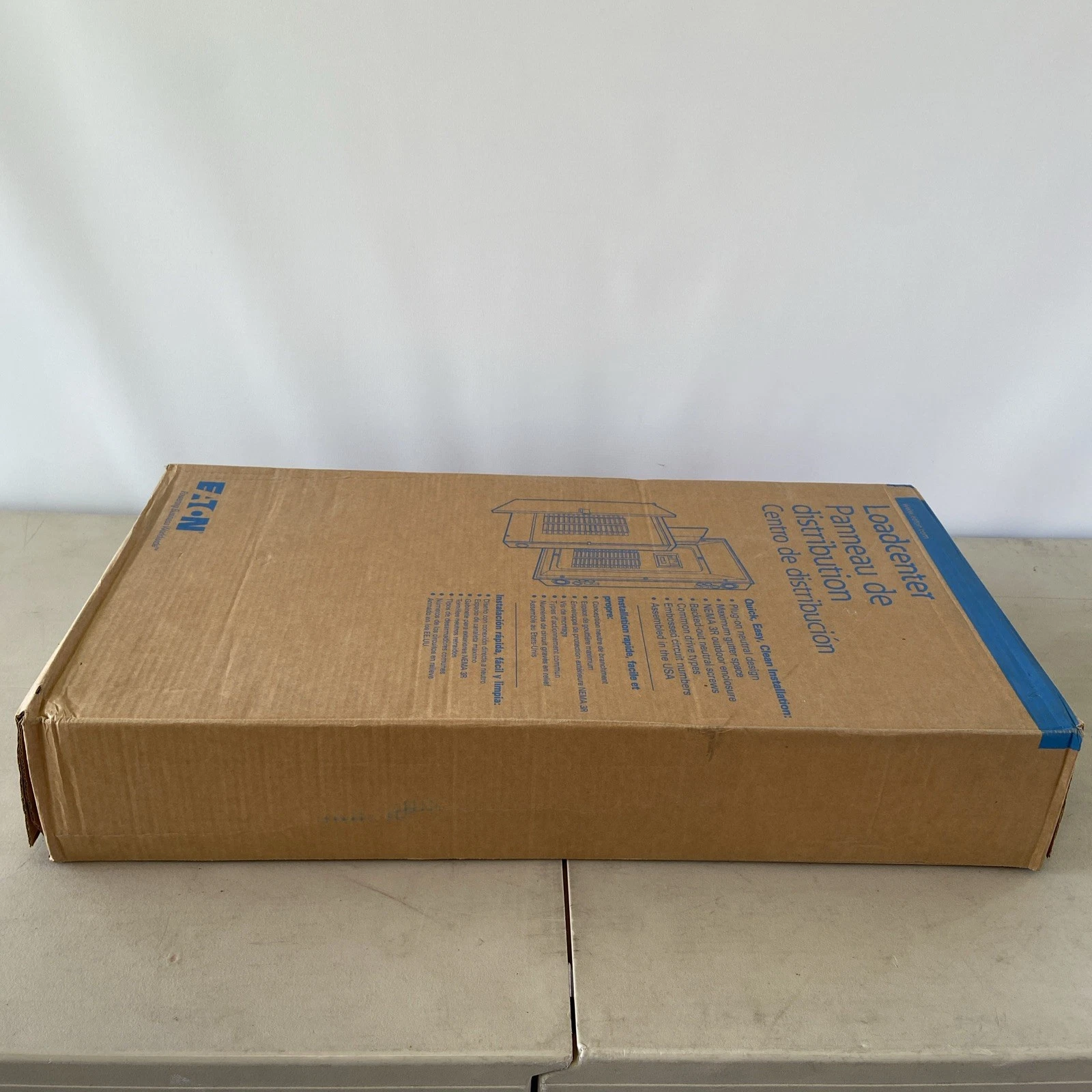 EATON CHP24B200R 200AMP OUTDOOR LOADCENTER W/MAIN BREAKER & RAINPROOF COVER New
Opens in a new window or tab