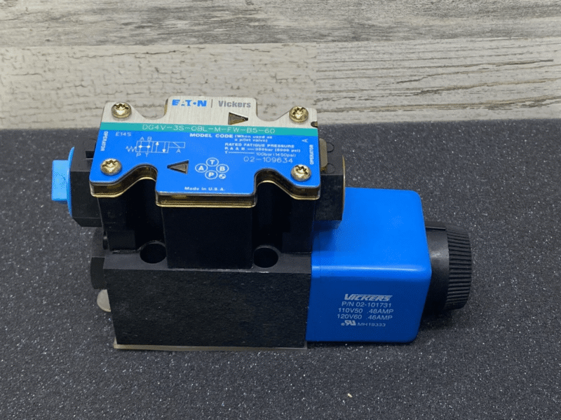 Vickers Solenoid Valve DG4V-3S-OBL-M-FW-B5-60 New