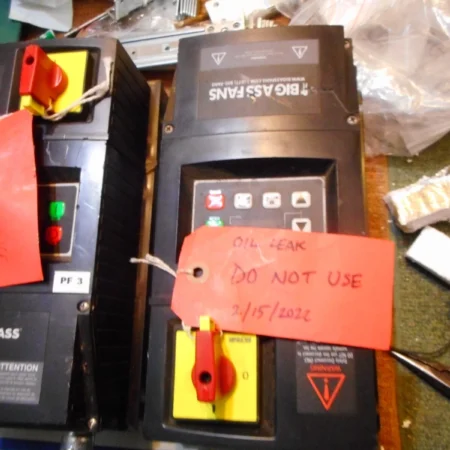 USED BIG ASS FAN CONTROL ESV751NO2YMC557 240 V INDOOR REPLACED DUE TO OIL LEAK