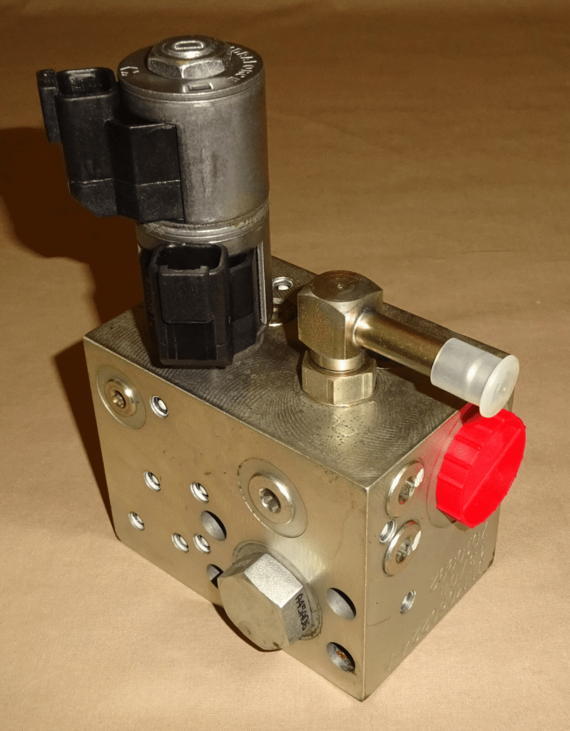 Bob-Tach 7010992 Valve JEM050224-A Bob Tach NEW 2 JEM050224 A 0