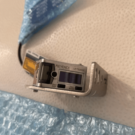 LR-TB2000C KEYENCE IO-LINK LASER SENSOR BRAND NEW NO ORIGINAL PACKAGE