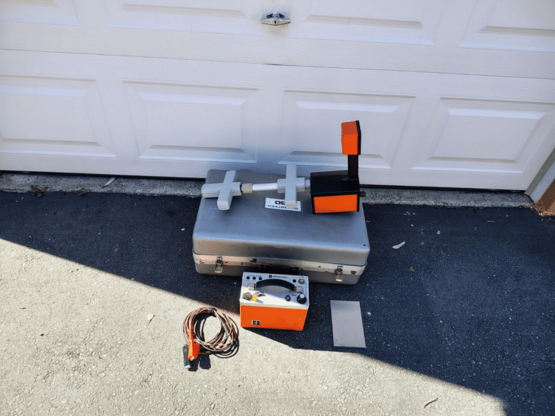 VIVAX METROTECH 850 CABLE PIPE LOCATOR W CASE AND NEW LEADS BATTERY, RD,DYNATEL