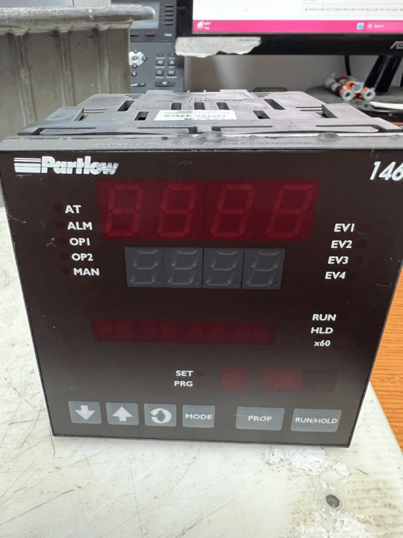 👀PARTLOW 1462 TEMPERATURE CONTROLLER 100-240 VAC MIC1462311000004381131726-0001