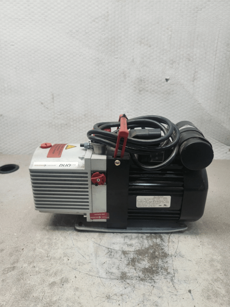 USED Pfeiffer Vacuum Duo 2.5 Vacuum Pump W/ PBF71/2B-11RQ