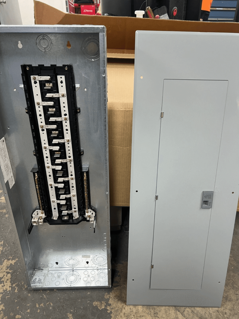 👀 NEW GE GENERAL ELECTRIC POWERMARK PLUS 200 AMP MAIN LUG LOAD CENTER TL42420C