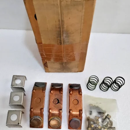 *NEW* GE 55-154607G041 Contact Kit, 3 Poles Use With 300 Line Magnetic Contactor