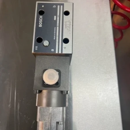 REXROTH 0811403002 4WRP 10 EA32S-1X/G24Z4/M