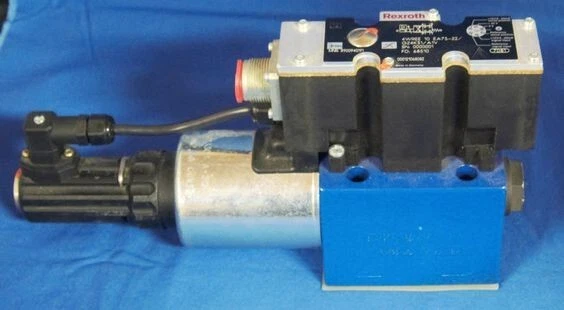 Valve Hydraulic Directional 4WREE10 EA75-22/G24K31/A1V Rexroth 2 EA75 22 0