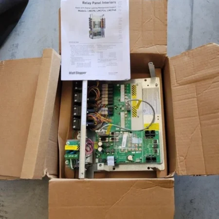 WATTSTOPPER Legrand LMCP8-10V 8 RELAY Panel Interior