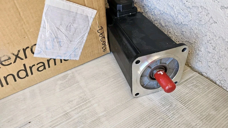 Rexroth MKD071B-061-GG0-KN Permanent Magnet Servo NEW 2 MKD071B 061 GG0 KN 0