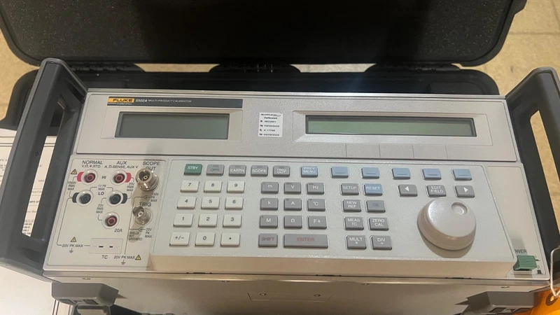 Fluke 5502A Multi-Function Calibrator. similar to 5520A, tested good Apr 2025. 2 Multi Function 0