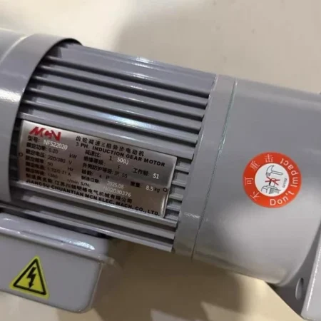 QTY:1 new NFS22020503L 3 0.2KW Motor