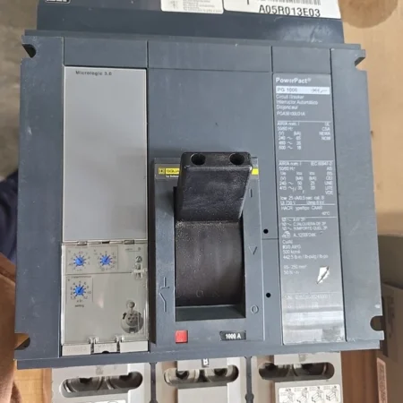 SQUARE D 1000A POWERPACT I-LINE CIRCUIT BREAKER 600V PGA36100U31A W/ 1000A TRIP