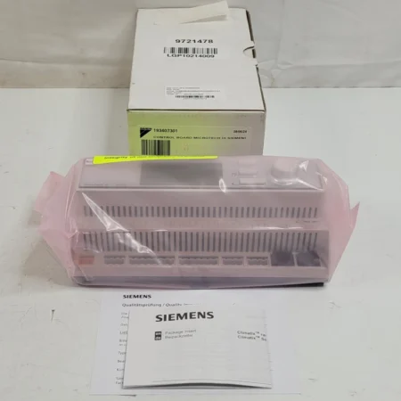 Siemens POL687.70/MCQ MT3006 Microtech III Controller w/ HMI Daikin 193407301