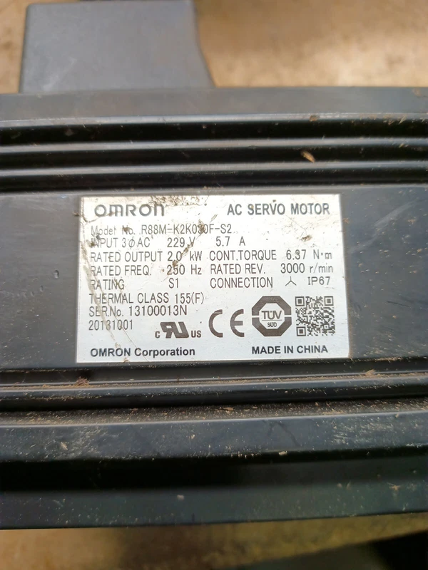 OMRON R88M-K5K030F-S2 / R88MK5K030FS2 (BRAND NEW) No box 2 R88M K5K030F S2 0