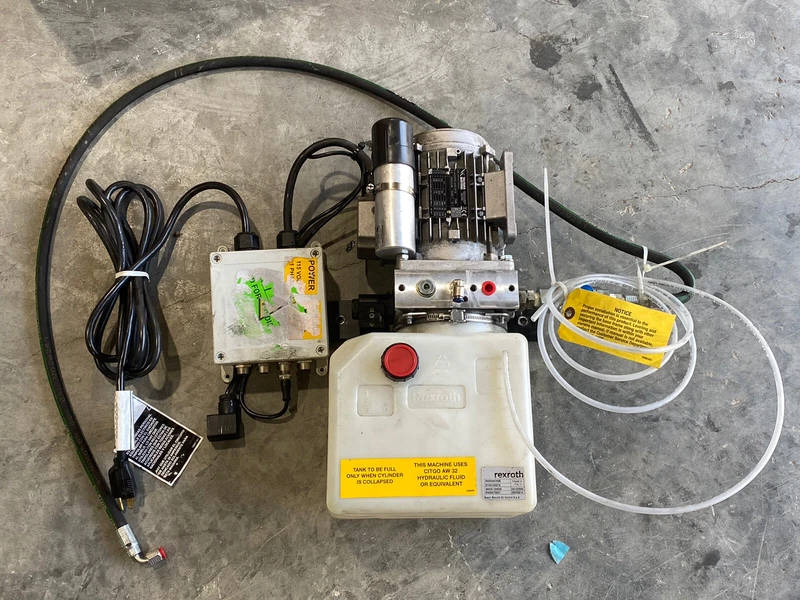 Rexroth Valtro Motor With Tank And Control Box MM71C2P , R930075827 New 2 R930075827 0 1