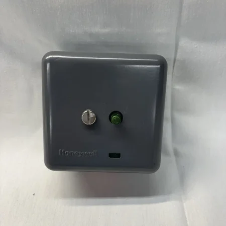 Honeywell RA890F 1346 Burner Controller