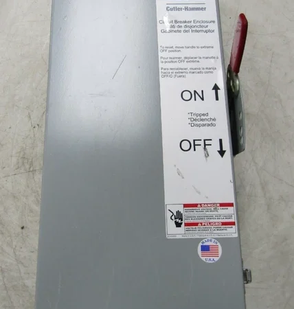 💥NEW EATON CUTLER-HAMMER 225A CIRCUIT BREAKER ENCLOSURE 600 VAC 500 VDC RFDN225