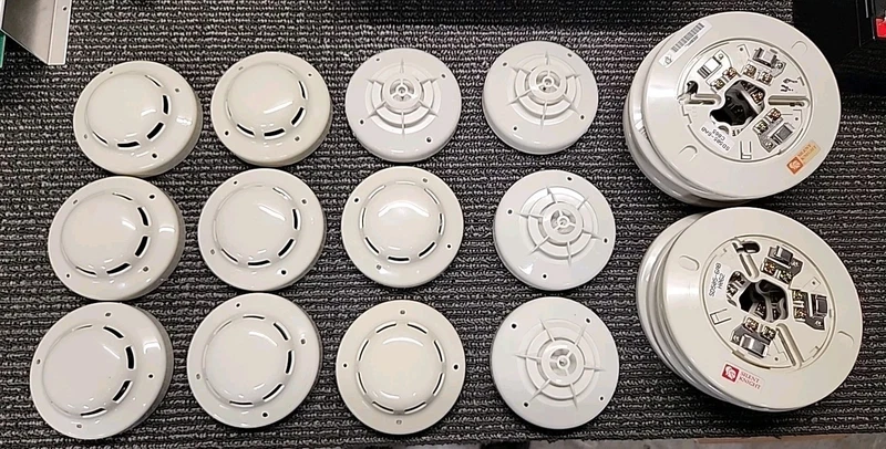 Silent Knight LOT (8) SD505-APS Smoke Detector And (4) SD505-AHS Heat Detector 2 SD505 APS 0