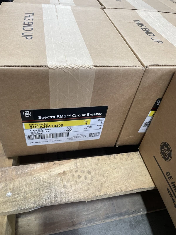 1-GE SGHA36AT0400 3P 400A SGHA CIRCUIT BREAKER (NEW IN BOX) 2 SGHA36AT0400 0