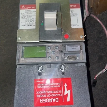 GE SGLC3604L3X6 Spectra Series Circuit Breaker 400A 600V 3P w/ 300A Rating Plug