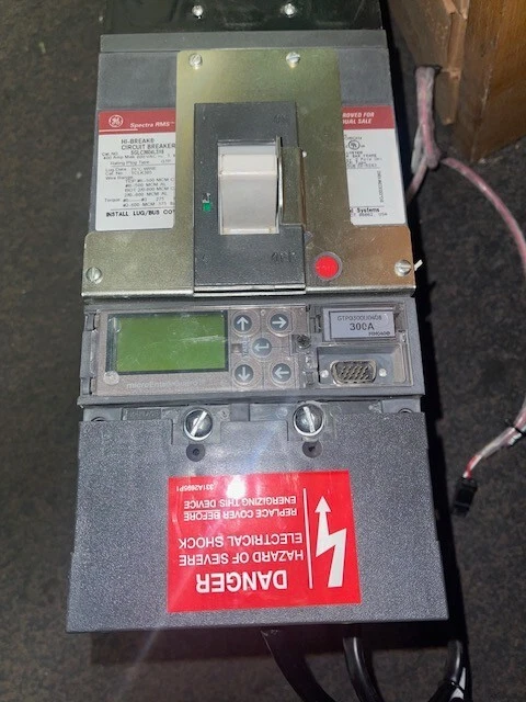 GE SGLC3604L3X6 Spectra Series Circuit Breaker 400A 600V 3P w/ 300A Rating Plug 2 SGLC3604L3X6 0