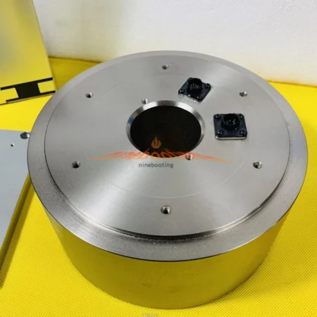 1PCS NEW Yaskawa servo Motor SGMCS-17D3C11 SGMCS17D3C11