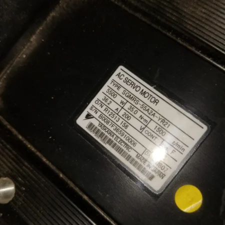 Yaskawa SGMRS-55A2A-YR21 Servo Motor USED Fast Delivery