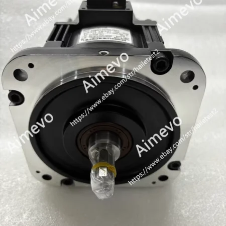 1PC NEW YASKAWA Servo Motor SGMRV-05ANA-YR21