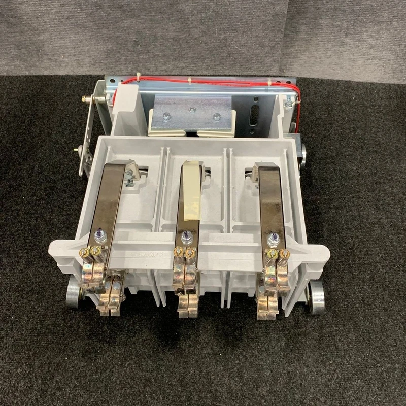 EATON SL72S4SH3LANL7MNR25 Vacuum Contactor 400A Max Phase 3 1000VA 120V * 2 SL72S4SH3LANL7MNR25 0