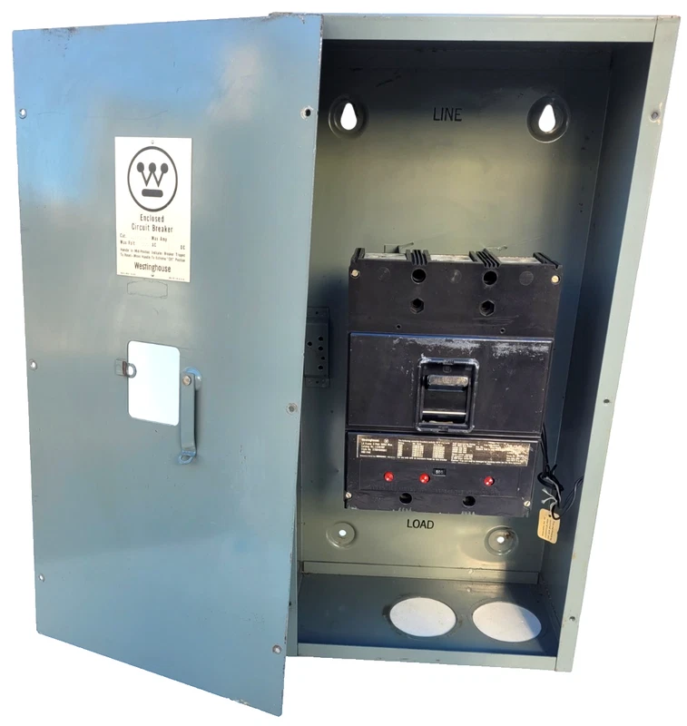 SLA-600 / LA3600F Westinghouse 600A 600V Enclosed Circuit Breaker w/ Shunt Trip 2 SLA 600 0
