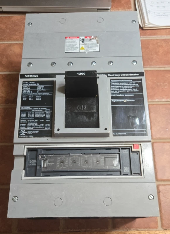 SIEMENS SND6A120LI ELECTRONIC CIRCUIT BREAKER 3P/ 1200A / 600V 2 SND6A120LI 0