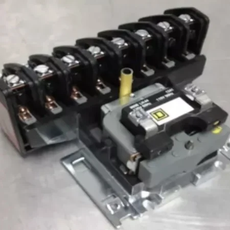 8903LO80V02 8 POLE 110 / 120V COIL OPEN E.H LIGHTING CONTACTOR SQUARE-D NEW