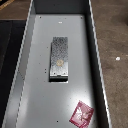 NEW GE GENERAL ELECTRIC 1200A CIRCUIT BREAKER ENCLOSURE 600V TK4V1200S -