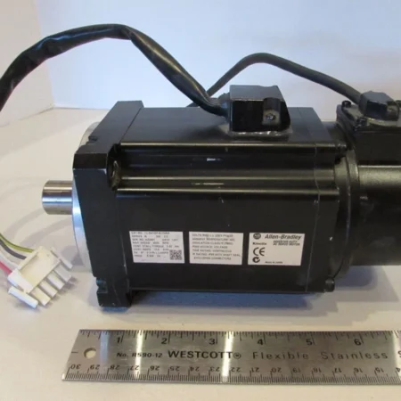 Allen Bradley Kinetix Inverter Duty AC Servo Motor TL-A410M-BJ32AA 2.0KW Japan