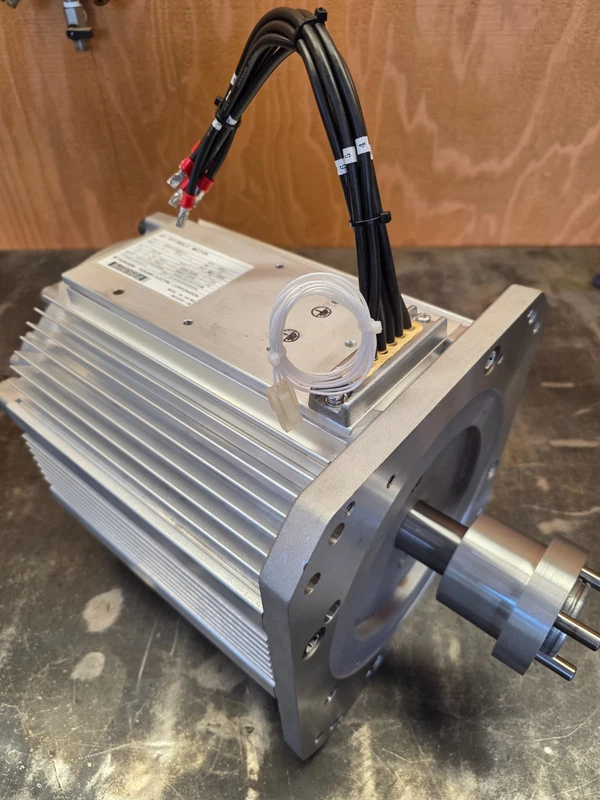 HAAS VF3SS 12K RPM INLINE SPINDLE MOTOR 93-30-8037B YASKAWA UAKB-31BHA14 2 UAKB 31BHA14 0