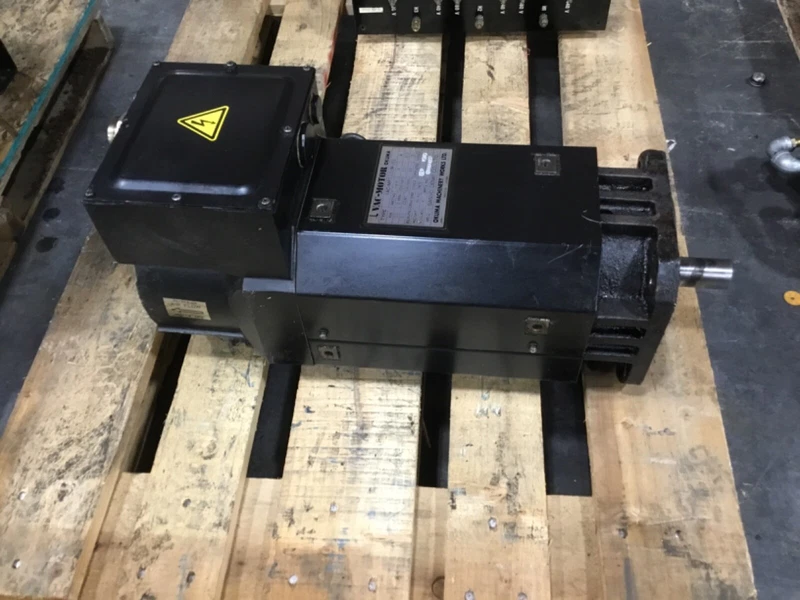 OKUMA VAC SPINDLE MOTOR VAC-MF7.5/5.5R-153 1500-6000 RPM 130V #459BKE25PR6 2 VAC MF75 0
