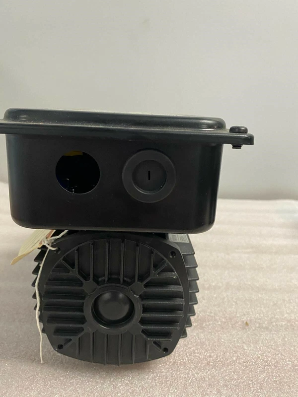 Used Geared Motor VC Series Model # VC01-400MHPHKA 2 VC01 400MHPHKA 0