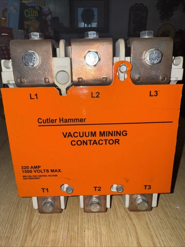 Cutler-Hammer Vacuum Mining Contactor 320 Amps VM320CJZ1 **CLEAN** 2 VM320CJZ1 0