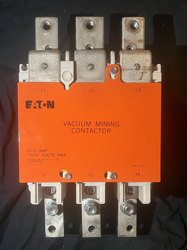 Cutler Hammer 610 AMP Vacuum Mining Contactor - Cat # VM610CJZI 2 VM610CJZI 0