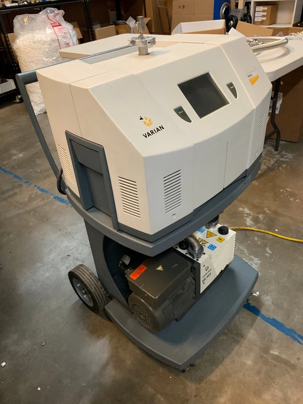 IVS107 – VARIAN VSMR15_1 MOBILE HELIUM LEAK DETECTOR – USED 2 VSMR151 0