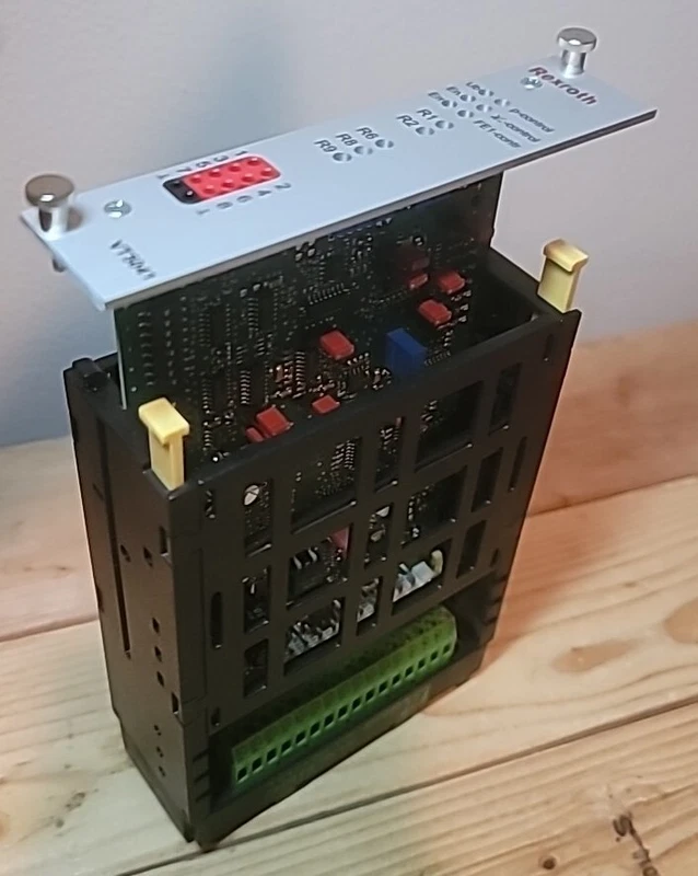 REXROTH VT 5041-31/1-0 BOARD ANALOG AMPLIFIER BOARD VT50413110 SYDFE1 CONTROL 2 VT50413110 0