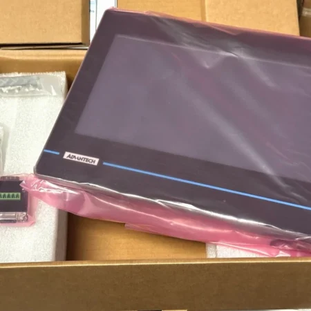 NEW Advantech WOP-210K-NAE Operator Panel, WSVGA LCD Touch Screen 10.1" HMI Navi