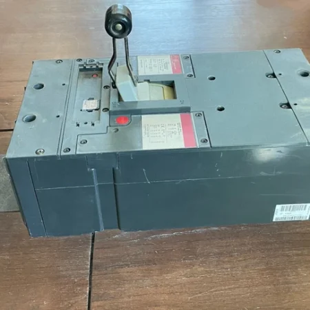 GE SPECTRA RMS 1200A/3POLE circuit breaker 250-500kcmil SKLA36AT1200