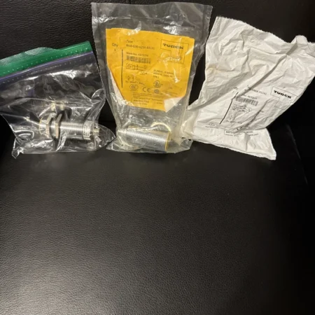 TURCK BI10-G30-AZ3X-B3131 (X2) & NI20-M30-AN6X-H1141 (X1) Sensors [Lot Of 3]